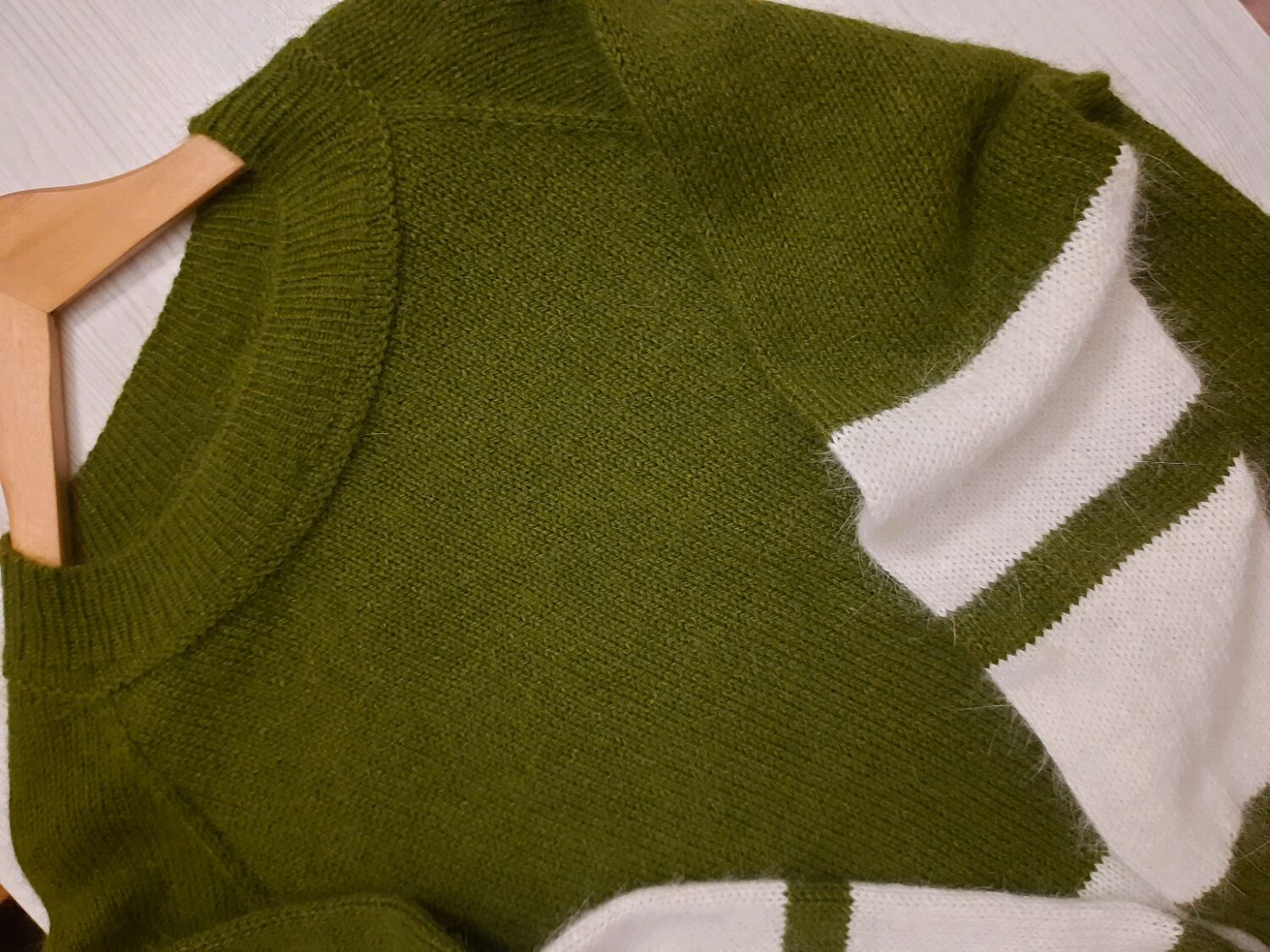 Классический свитер из пуха норки в интернет-магазине Ярмарка Мастеров ...