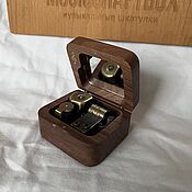 Подарки к праздникам handmade. Livemaster - original item Music box with walnut mirror. Handmade.