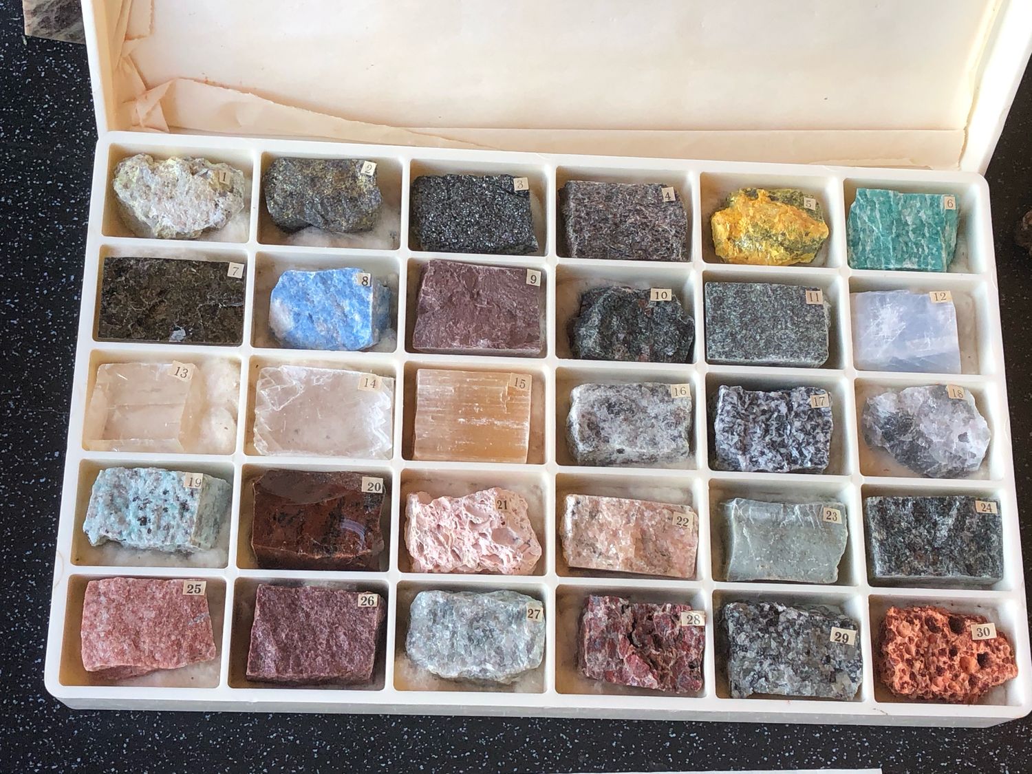 УРАЛКВАРЦСАМОЦВЕТЫ коллекция минералов