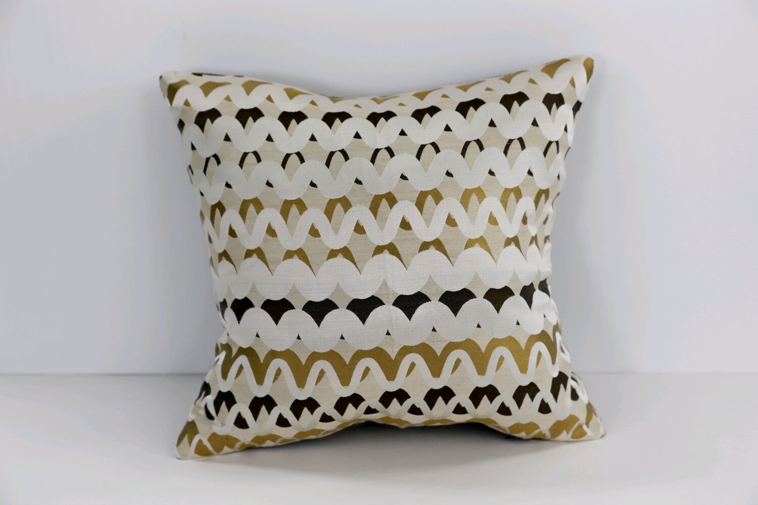 Подушки декоративные купить в интернет-магазине Ярмарка Мастеров по ...