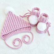 Одежда детская handmade. Livemaster - original item A set of hats and booties for a newborn girl. 100% merino. Handmade.