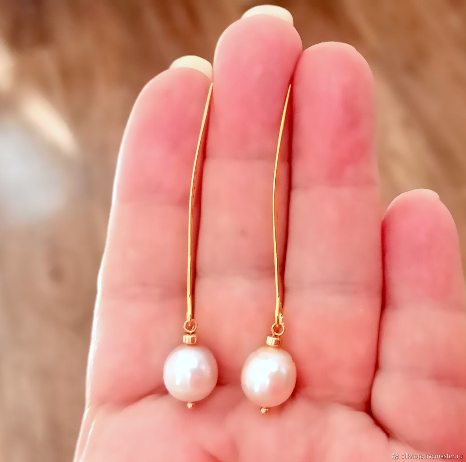 Серьги с жемчугом длинные, крючки, позолота. Натуральный жемчуг 1 см в ...