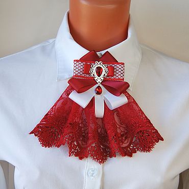 Украшения к блузкам белого, черного и красного цвета