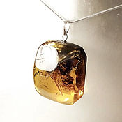 Украшения handmade. Livemaster - original item Large pendant made of natural Baltic amber(484). Handmade.