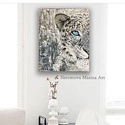Картины и панно handmade. Livemaster - original item Oil painting snow leopard. Oil painting with a wild leopard in the forest.. Handmade.