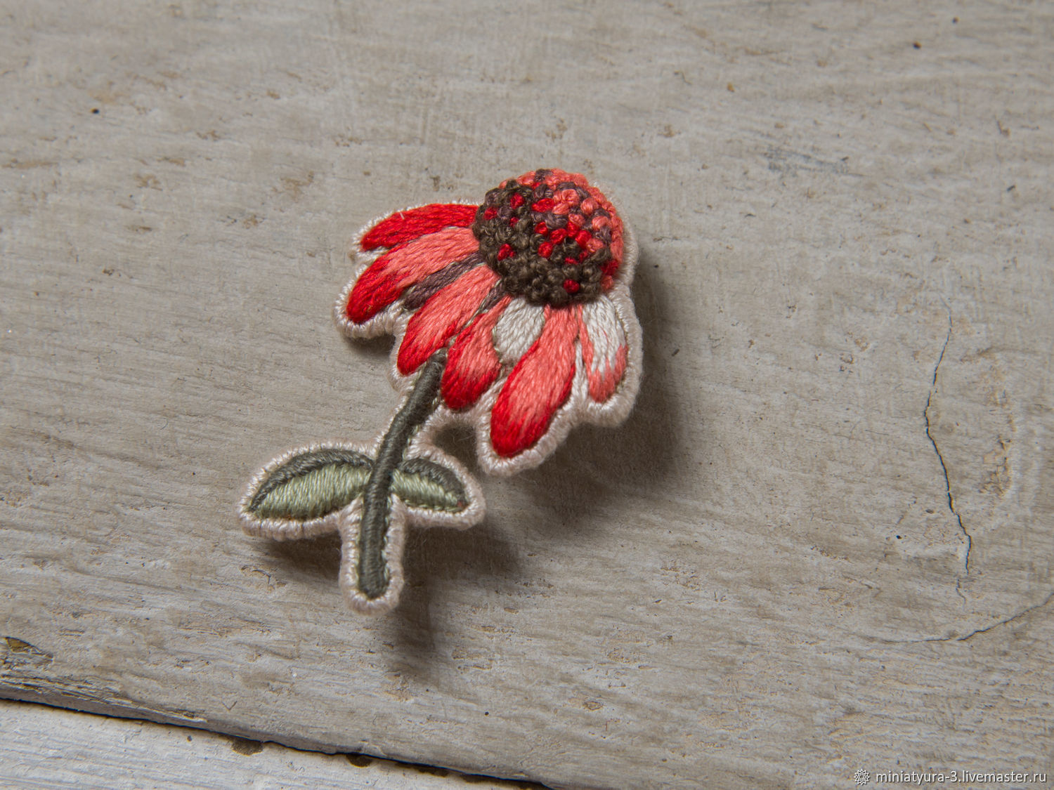 Брошь вышивка "Эхинацея" купить в интернет-магазине Ярмарка Мастеров по ...