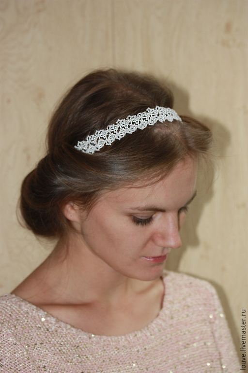 Греческая повязка для волос. Ободок для греческой прически. Прическа с ободком. Греческие прически женские. Греческая повязка на волосы.