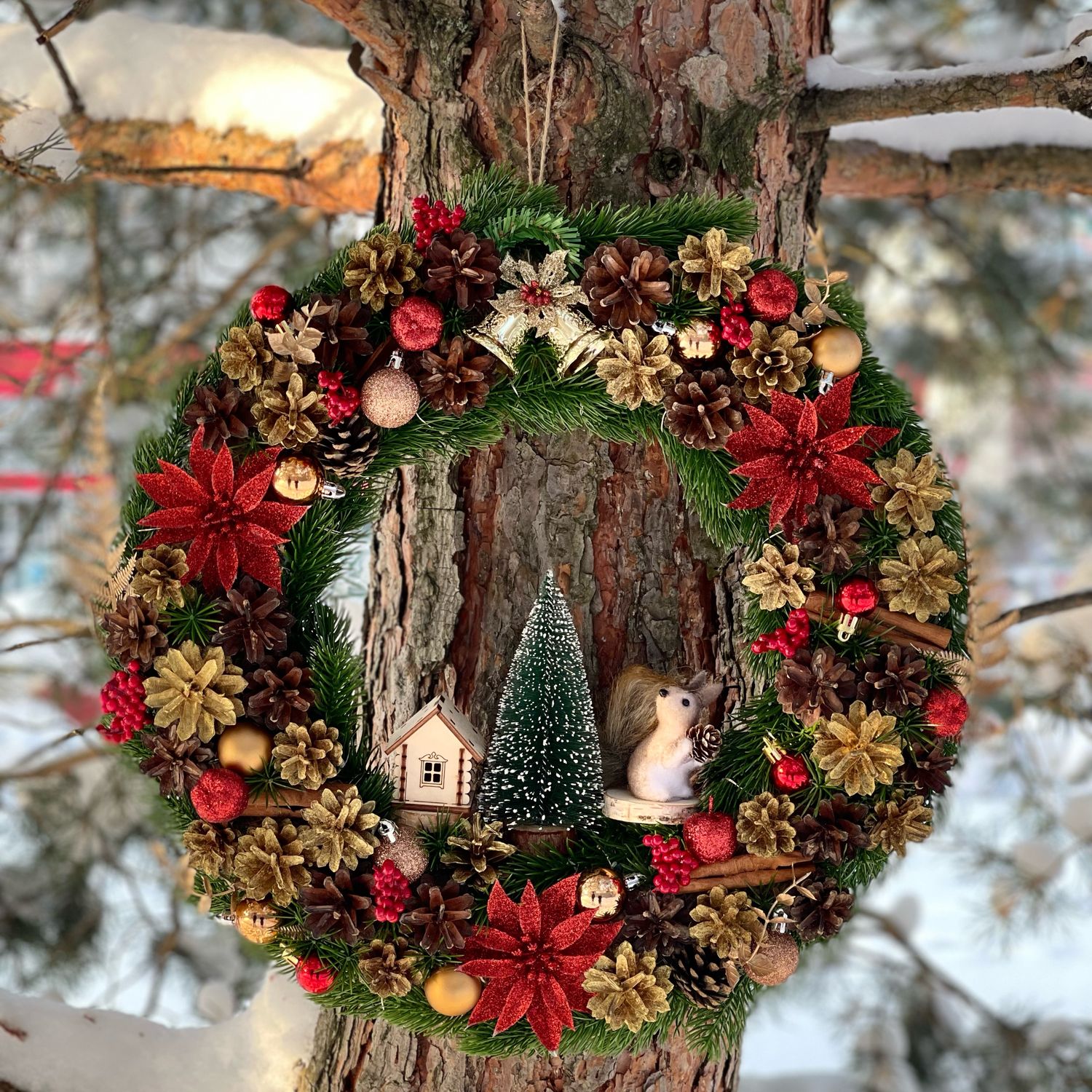 Новогодний венок в интернет-магазине на Ярмарке Мастеров | Элементы ...