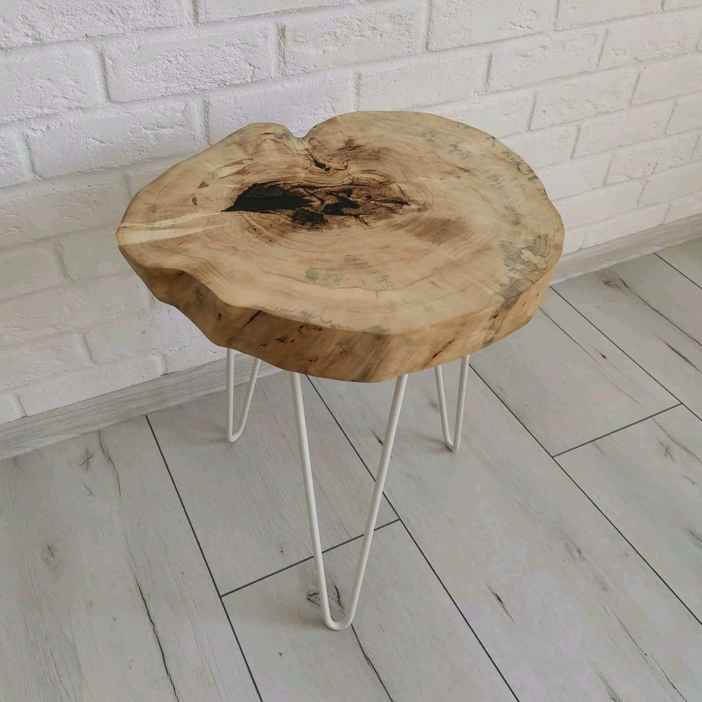 Кофейный столик из спила клена