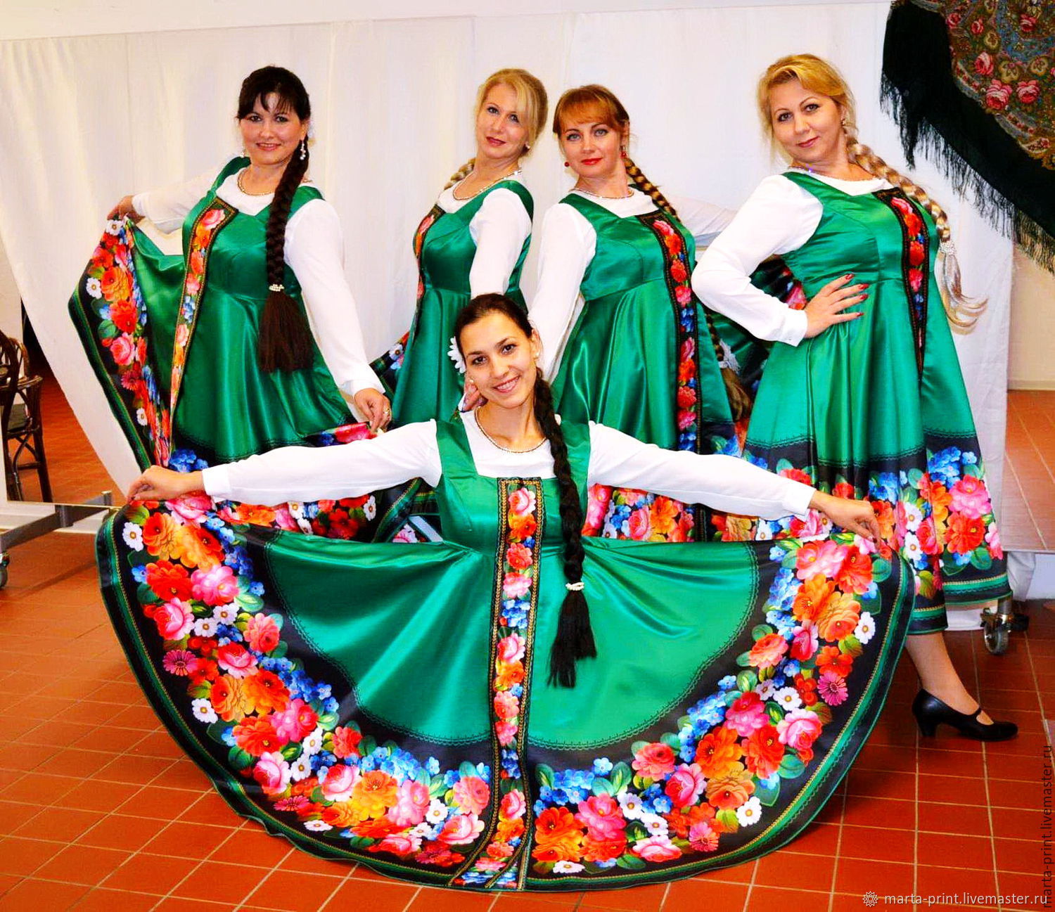 Русские народные сарафаны для танцев
