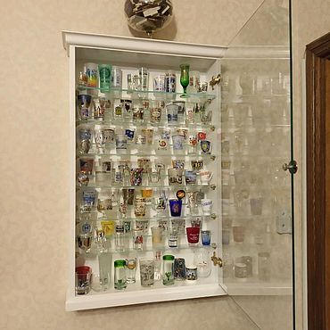 Для дома и интерьера ручной работы. Ярмарка Мастеров - ручная работа Витрина для рюмок. Handmade.