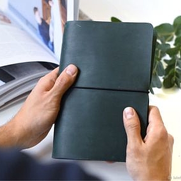 Канцелярские товары ручной работы. Ярмарка Мастеров - ручная работа Кожаный блокнот со сменными тетрадями. Handmade.