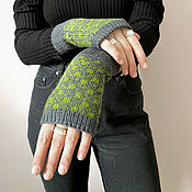 Аксессуары handmade. Livemaster - original item Knitted women`s mittens, jacquard warm gloves for car ice. Handmade.