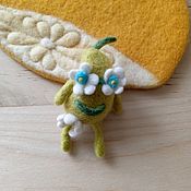 Felted brooch-Watch on a chain / Felted brooch-pin made of wool