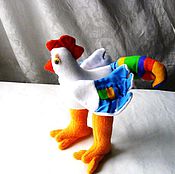 Куклы и игрушки ручной работы. Ярмарка Мастеров - ручная работа Мягкая игрушка из флиса новогодний символ петушок Петро. Handmade.
