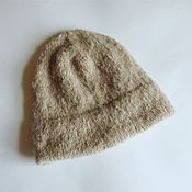 Elongated knitted wool hat,