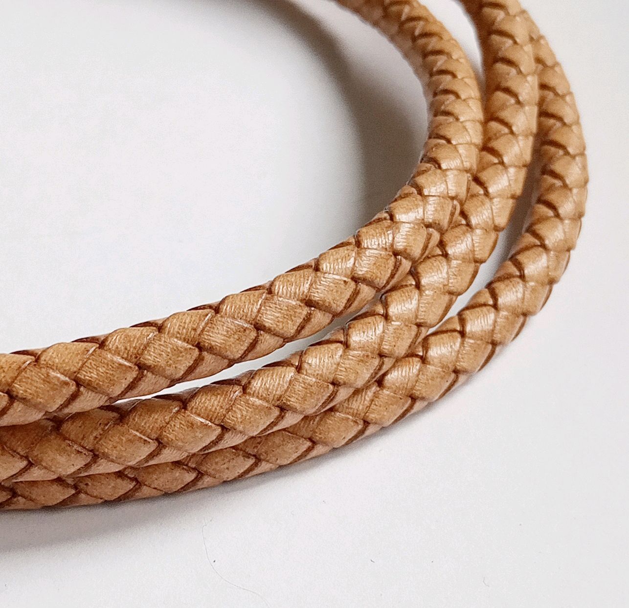 Шнур кожаный плетёный, 6 мм купить в интернет-магазине Ярмарка Мастеров ...