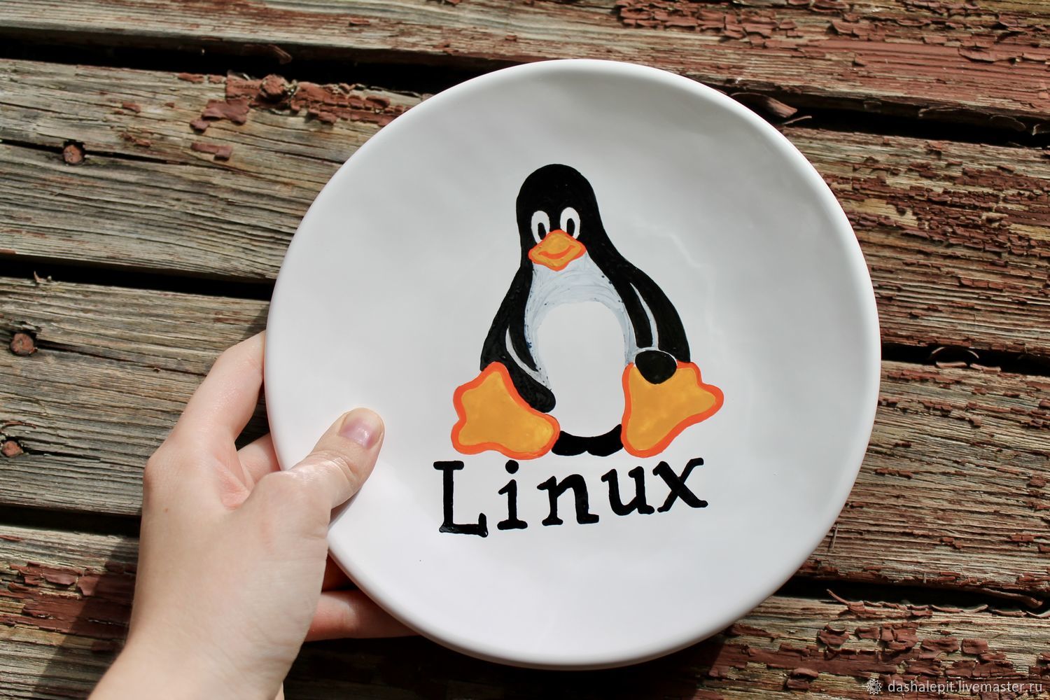 Керамическая тарелка с рисунком пингвина Linux в интернет-магазине Ярмарка  Мастеров по цене 4000 ? – V2K4YRU | Тарелки, Саратов - доставка по России