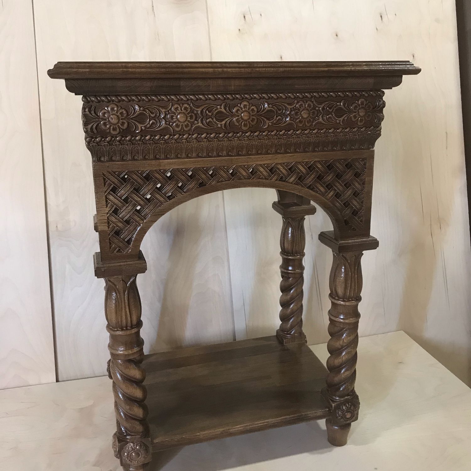 Литийный столик для храма
