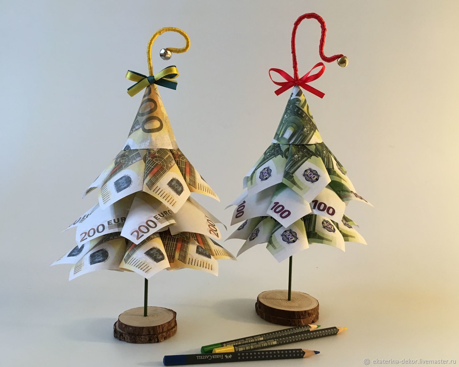 Новогодние елки из подручных средств: 5 идей, чем украсить дом вместо дерева