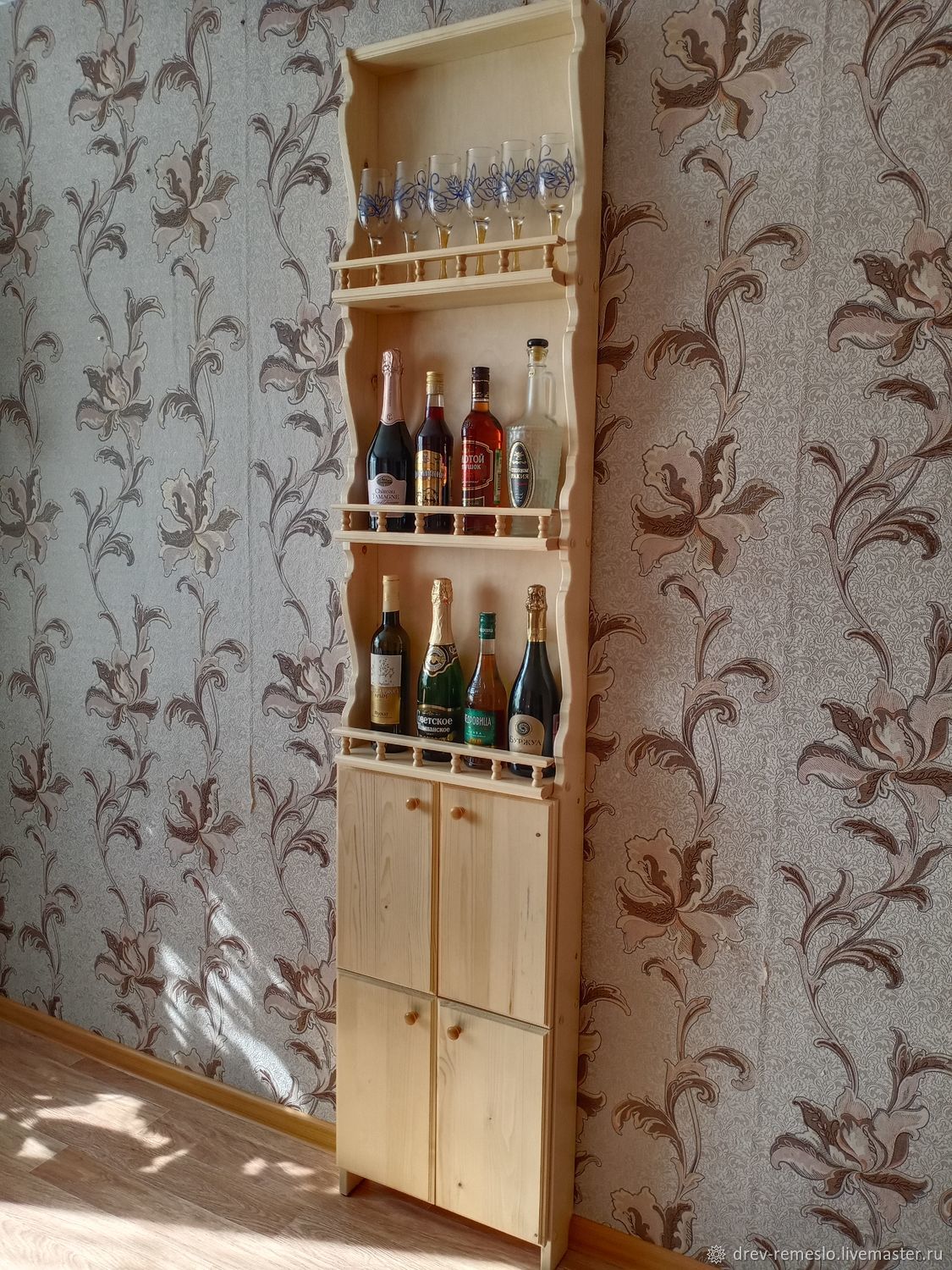 Шкаф для вина в интернет-магазине на Ярмарке Мастеров | Полки, Красное ...