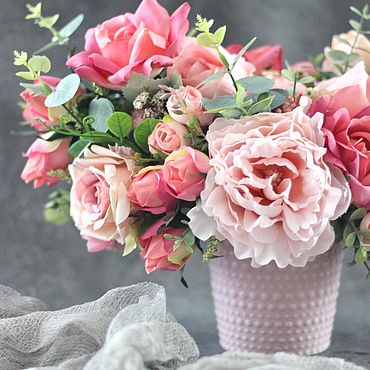 цветы и флористика ручной работы. ярмарка мастеров - ручная работа букет из розовых роз. цветочная композиция в вазе. handmade.
