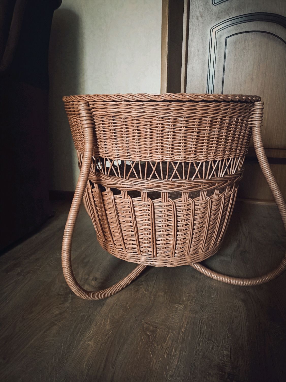 Интерьерный столик- корзина в интернет-магазине на Ярмарке Мастеров ...