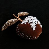 Украшения handmade. Livemaster - original item Gingerbread Apple Brooch. Handmade.
