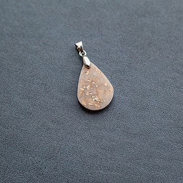 Украшения ручной работы. Ярмарка Мастеров - ручная работа Кулон "Капля" из ювелирной смолы. Handmade.