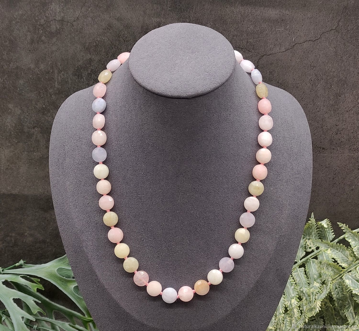 Бусы натуральный камень берилл с огранкой купить в интернет-магазине ...