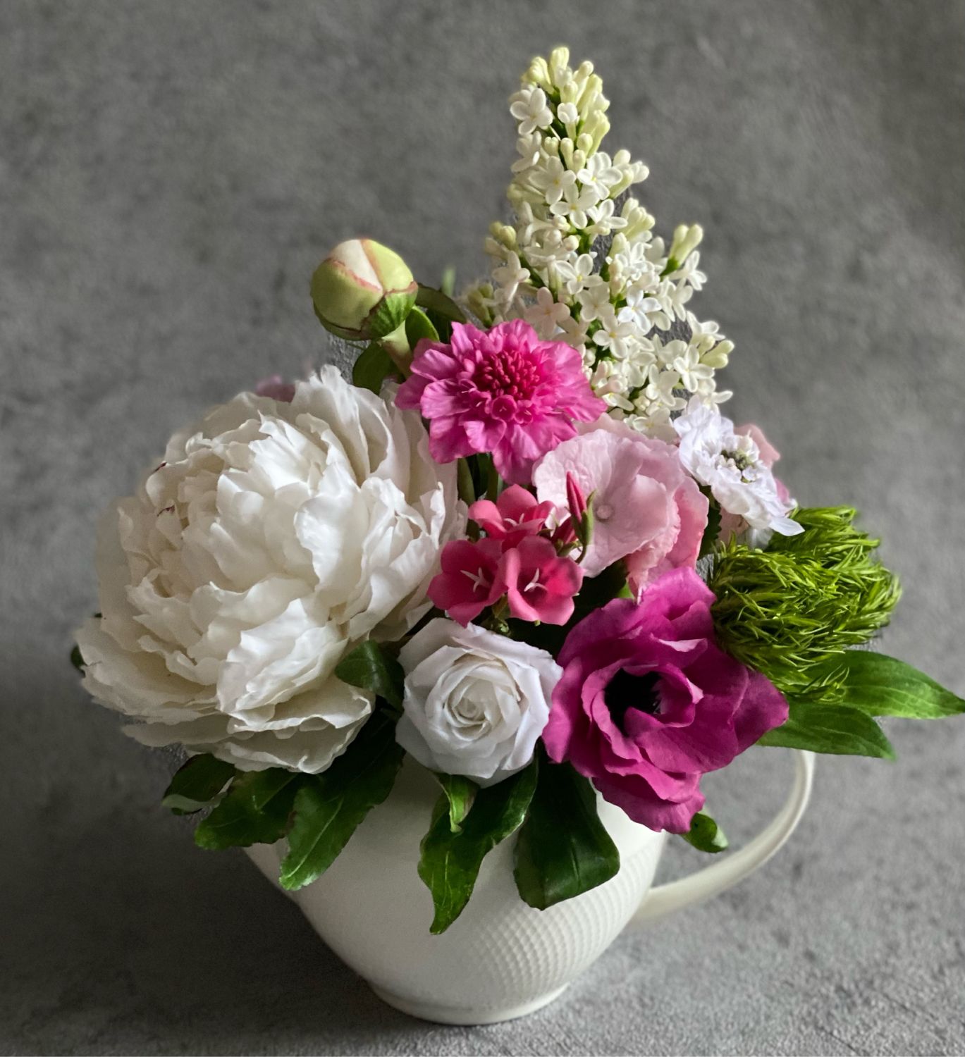 Мастер керамической флористики Инна Зуева создаёт цветы из холодного фарфора