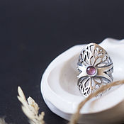 Серебряный комплект украшений Дикая лилия с халцедоном