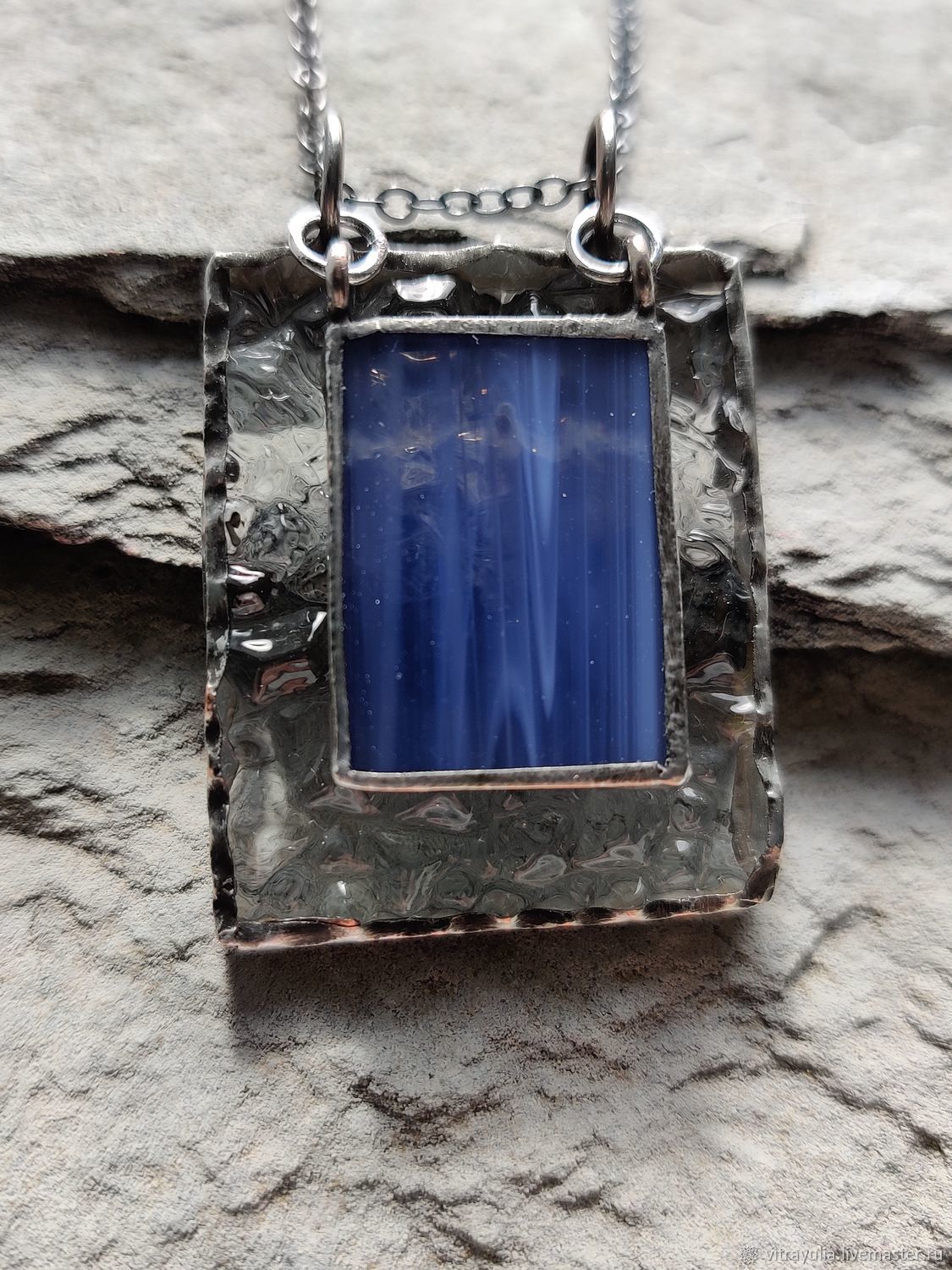 Кулон-подвеска из стекла фиолетовый / пудровый кристалл купить в ...