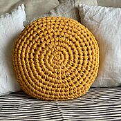 Ottoman. Knitted pouf. Textured Ottoman. Knitted yarn