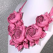 Украшения handmade. Livemaster - original item Handmade Leather Necklace with Flowers Dance of Roses Fuchsia Pink. Handmade.