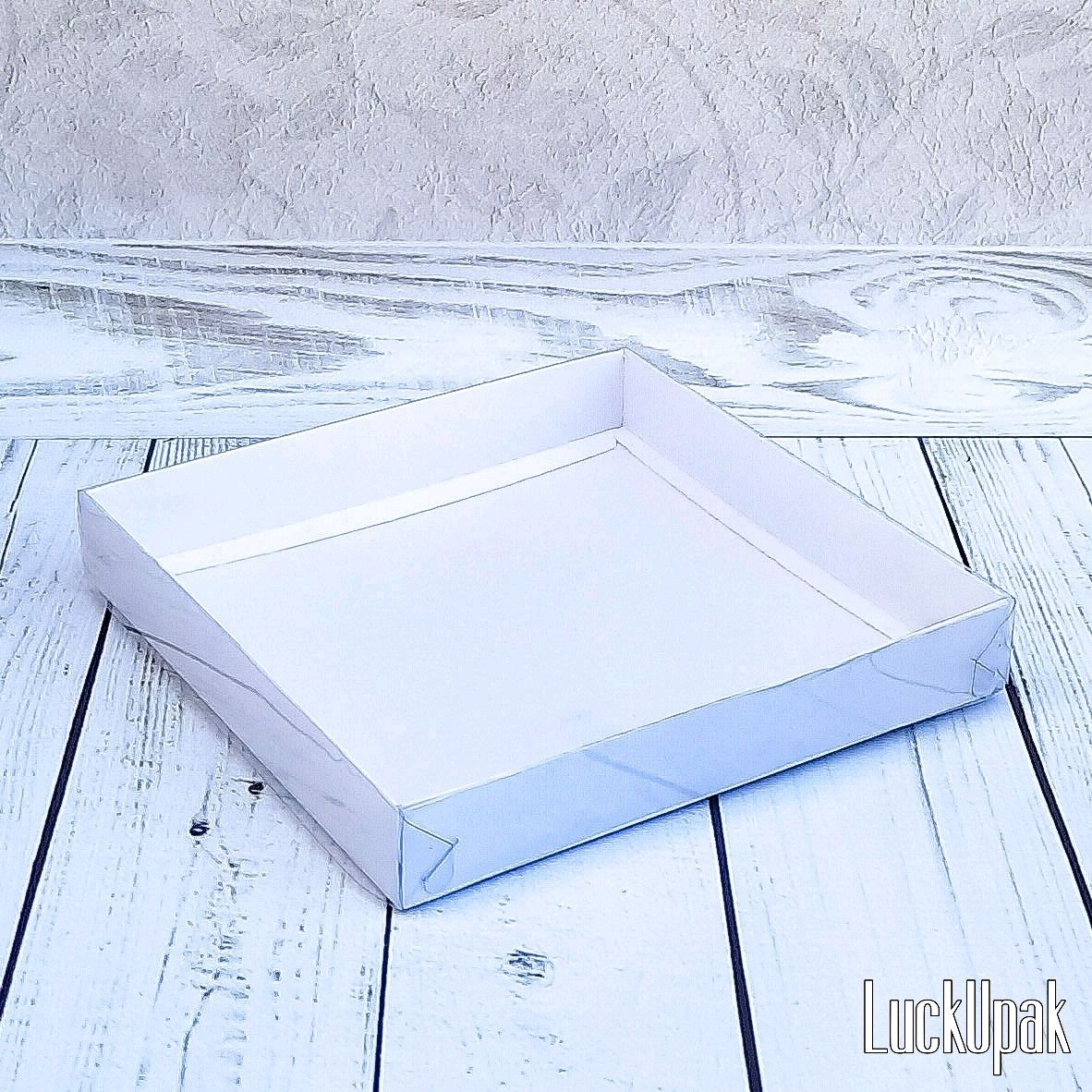 Коробка 20/20/3 см белая с прозрачной крышкой купить в интернет ...