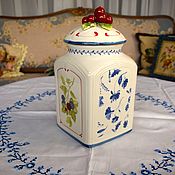 Винтаж handmade. Livemaster - original item Kitchen utensils vintage: Villeroy&Boch.A huge jar with a lid.. Handmade.