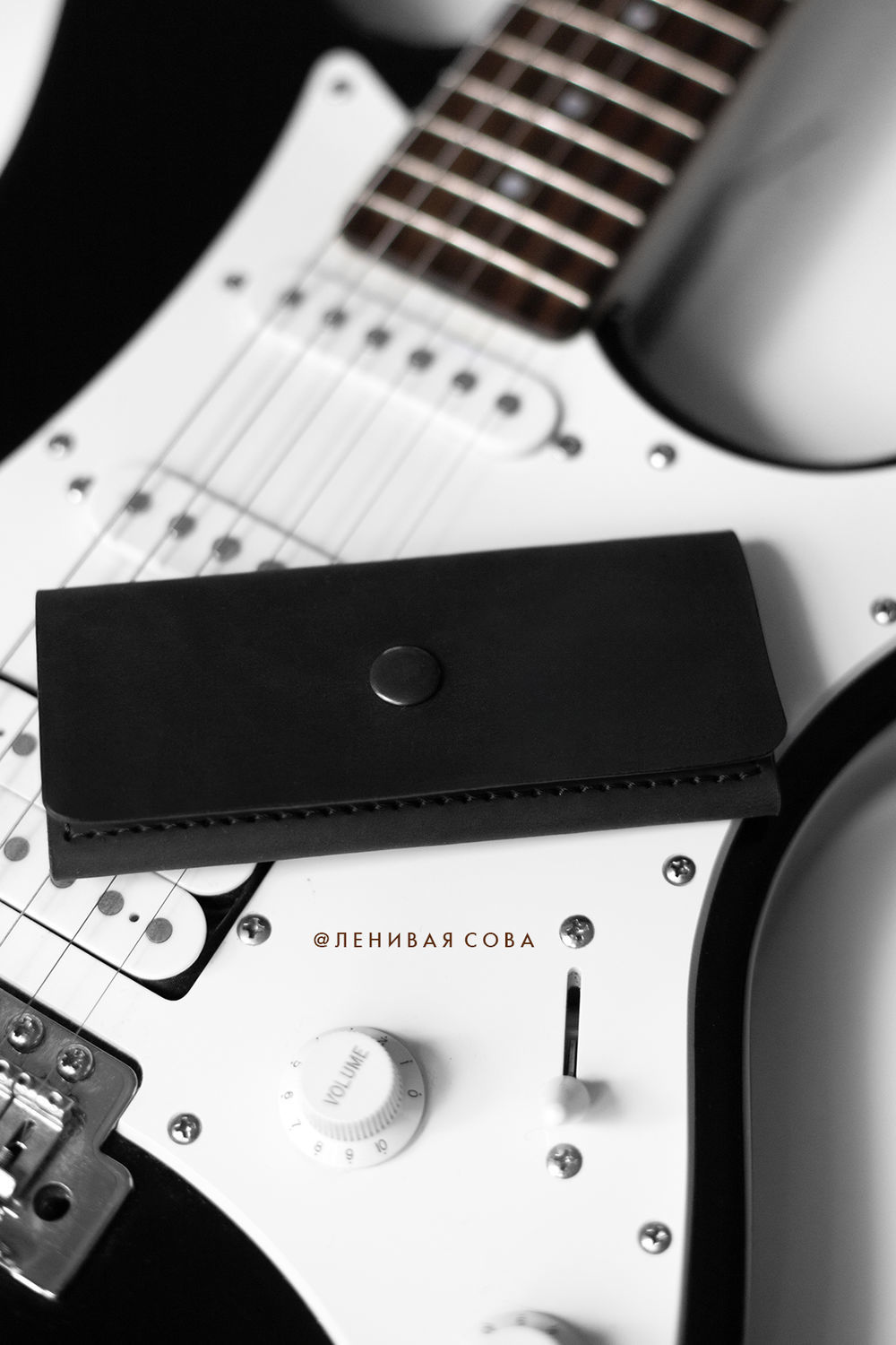 Кожаный холдер/чехол для медиаторов купить в интернет-магазине Ярмарка ...