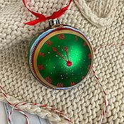 Сувениры и подарки handmade. Livemaster - original item New Year`s Ball Green Clock. Handmade.