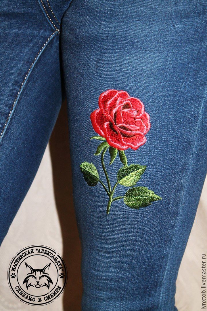 Розы на одежде