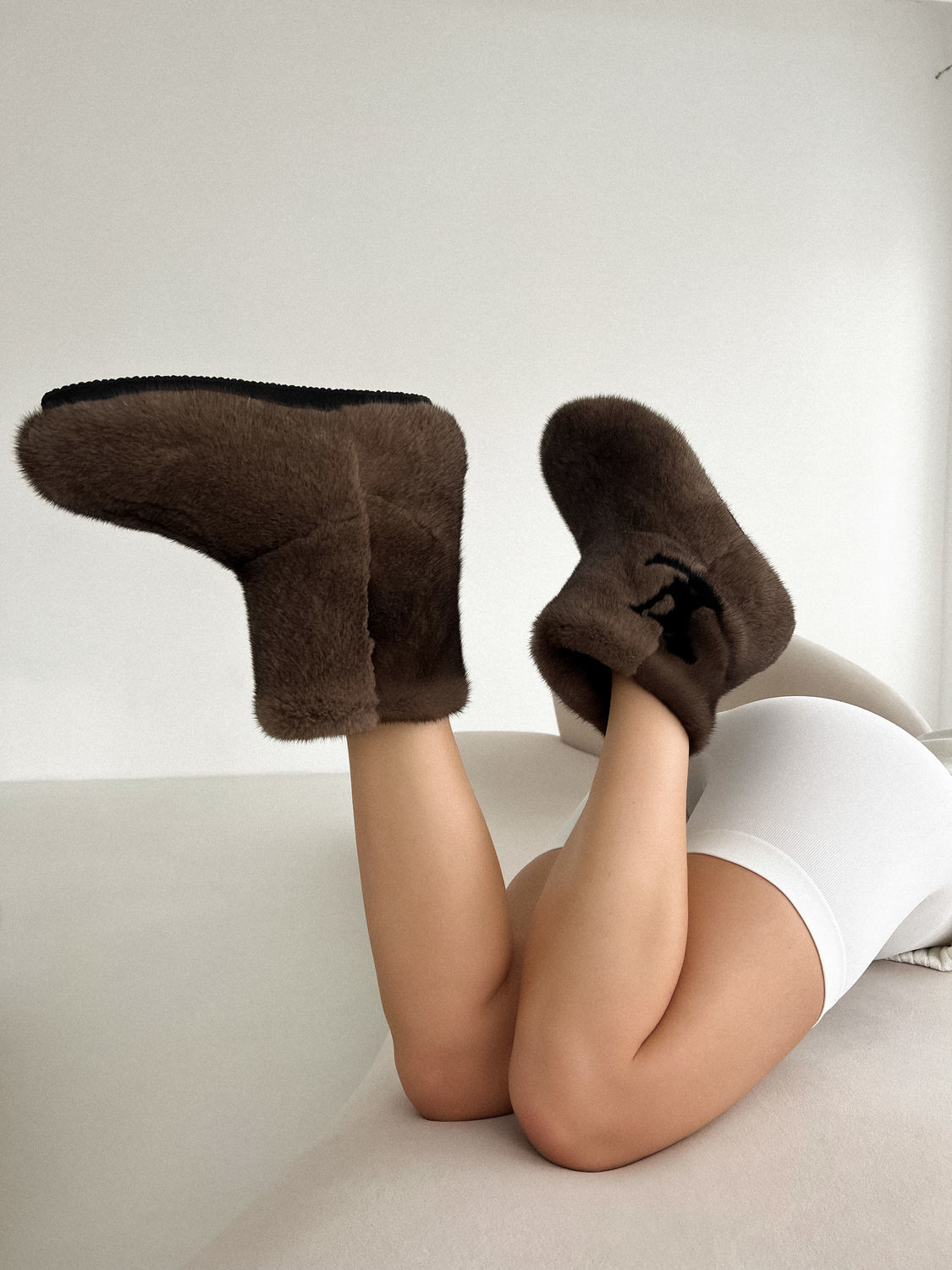 Купить УГГИ в интернет-магазине ☆ UGG официальный сайт в Украине. Koalabi