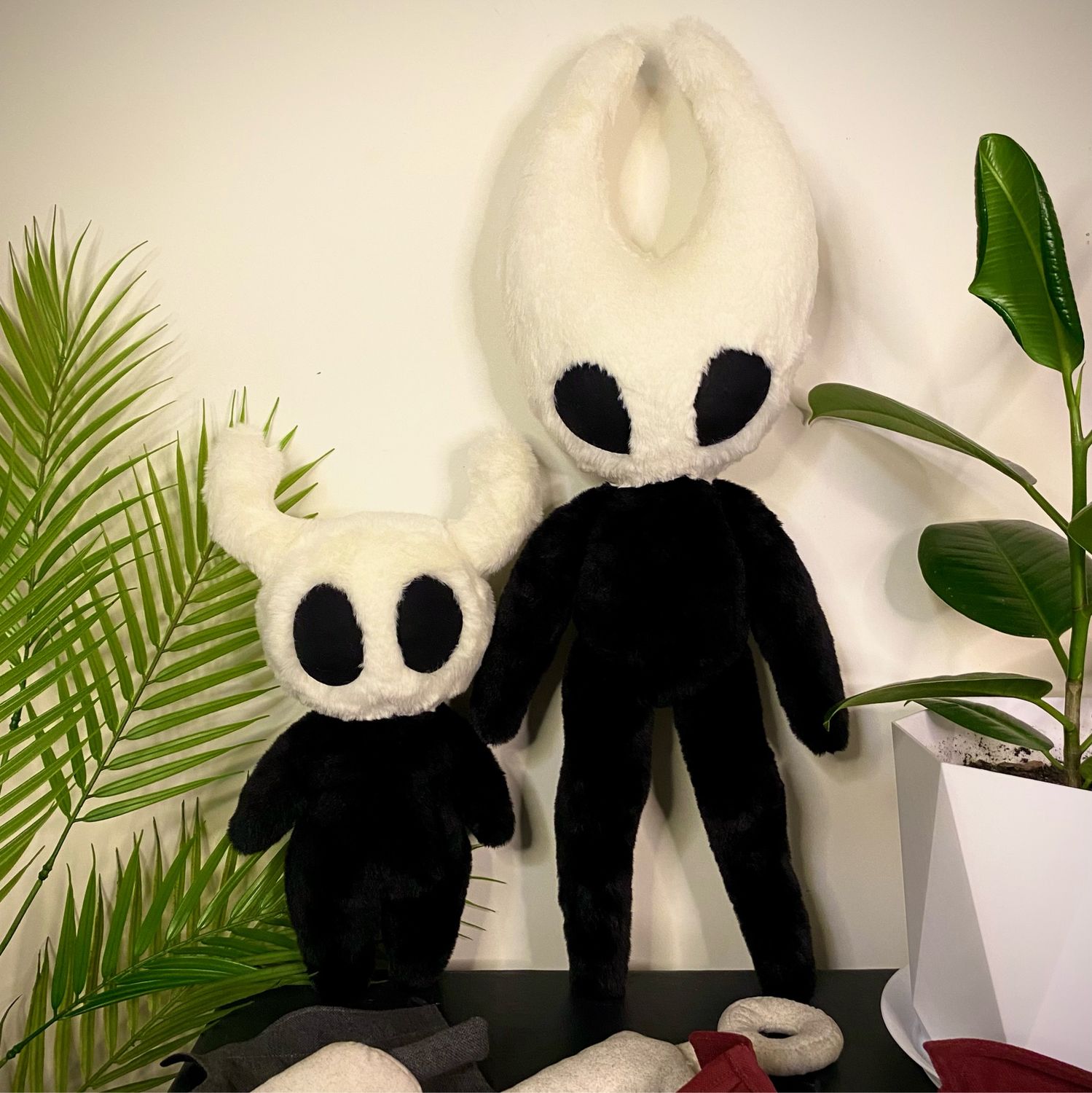 Персонажи из игры hollow Knight. Хорнет и рыцарь в интернет-магазине  Ярмарка Мастеров по цене 6000 ₽ – SIXRGRU | Мягкие игрушки, Санкт-Петербург  - доставка по России