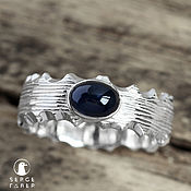 Серебряное кольцо с танзанитами и белыми топазами