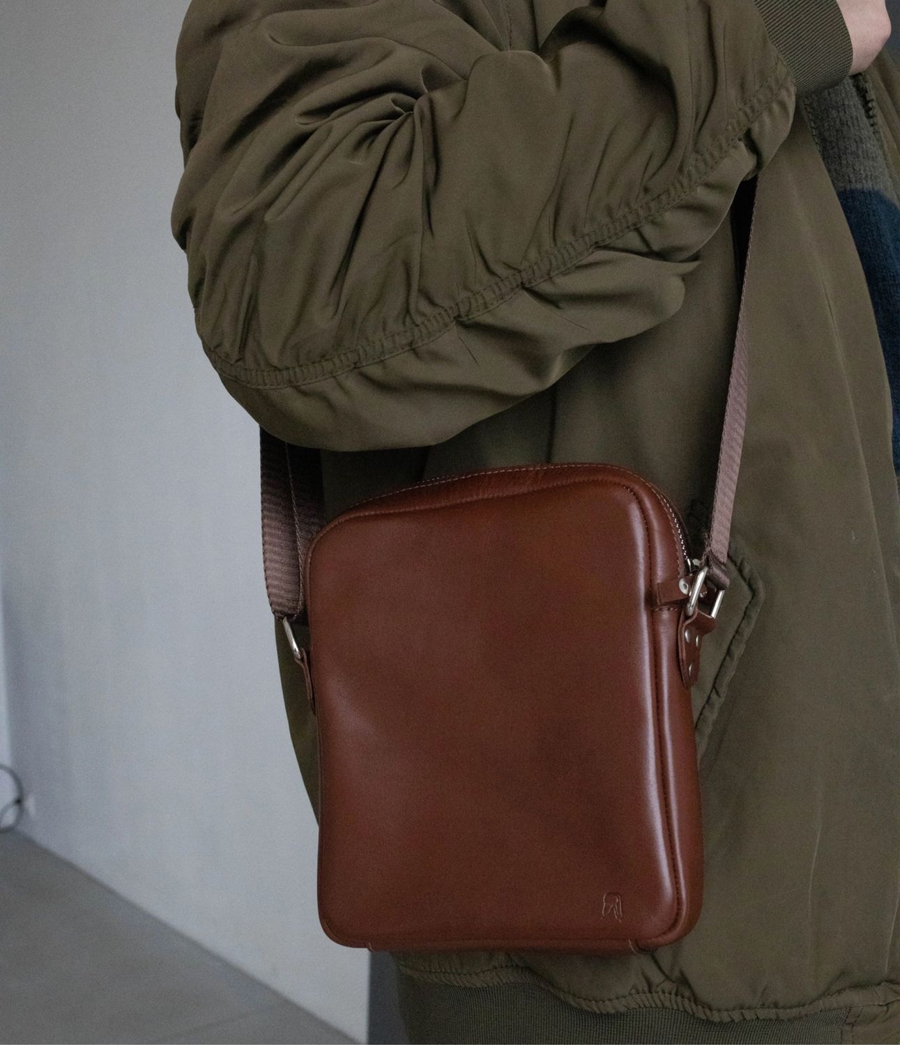 Мужская кожаная сумка кросс-боди – заказать на Ярмарке Мастеров ...