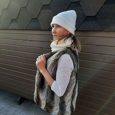 Современные вязанные шапки для женщин всех возрастов: выглядим модно и стильно | Мода от webmaster-korolev.ru