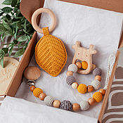 Работы для детей, handmade. Livemaster - original item Gift to a newborn, baby box: rattle, holder, rodent. Handmade.