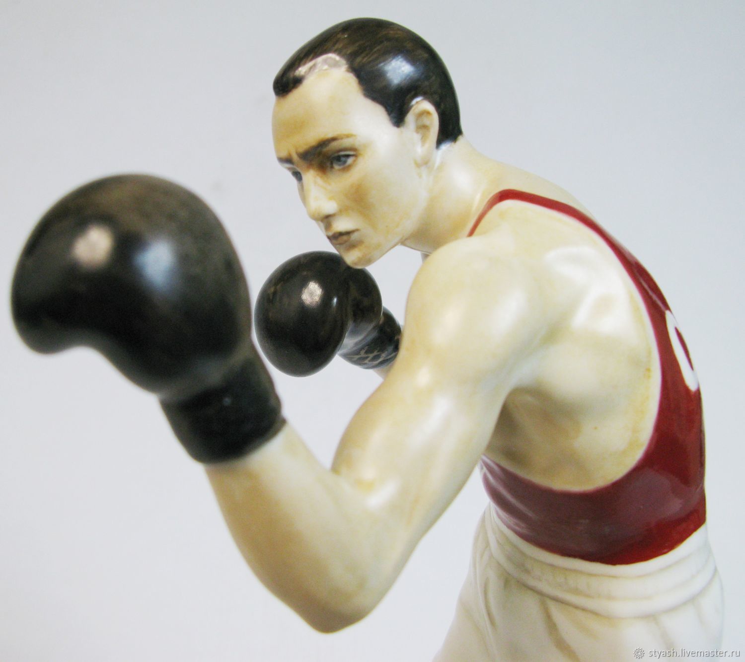 Фарфоровая статуэтка: " Боксёр " (роспись) в интернет-магазине на ...