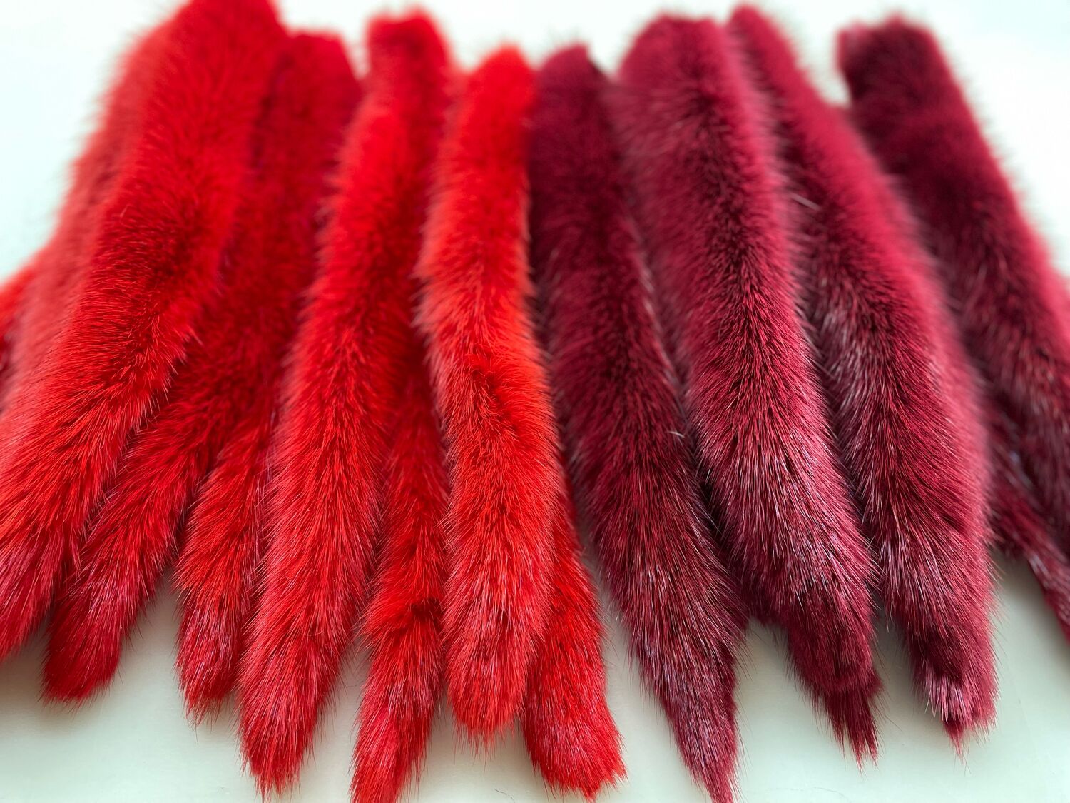 Норковые хвосты. Алые купить в интернет-магазине Ярмарка Мастеров по ...
