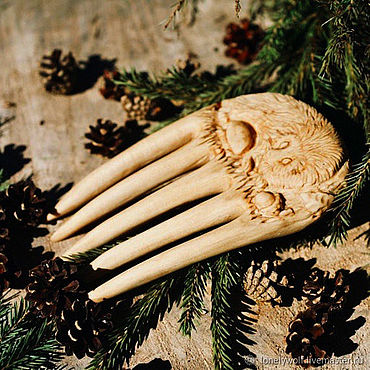 Украшения ручной работы. Ярмарка Мастеров - ручная работа Резной гребень "Запасливый Ёжик" из липы. Handmade.