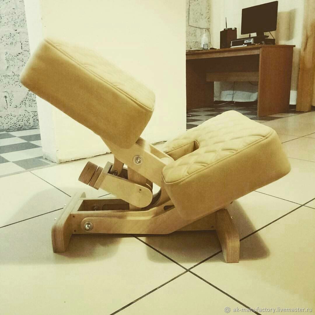 Кресло из дерева ортопедическое